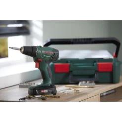 Bosch 18V Accuboormachine UniversalDrill Systeembox Met 241 Accessoires (incl. 2 Accu's 1.5Ah + Lader) -Gereedschap Verkoop 123 1253