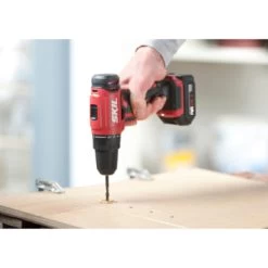 SKIL 12V Accuboormachine 2740AA + 2,0Ah Accu + Snellader 10 SKIL 12V Accuboormachine 2740AA + 2,0Ah Accu + Snellader -Gereedschap Verkoop 123 1352