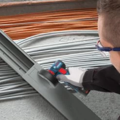 Bosch Professional Accu Haakse Slijper GWS 12V-76 (zonder Accu) 6 Bosch Professional Accu Haakse Slijper GWS 12V-76 (zonder Accu) -Gereedschap Verkoop 123 2490