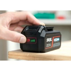 Skil 20V Accu's 2.0 En 4.0Ah + Snellader Starterset 6 Skil 20V Accu's 2.0 En 4.0Ah + Snellader Starterset -Gereedschap Verkoop 123 3431