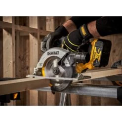 DeWalt 18V XR Cirkelzaag Brushless DCS565N-XJ (zonder Accu) -Gereedschap Verkoop 123 494