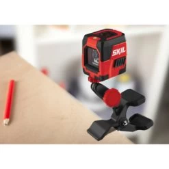 SKIL Kruislijnlaser 15m 1910AA Li-ion Accu – Incl. USB Lader En Klem -Gereedschap Verkoop 123 4985