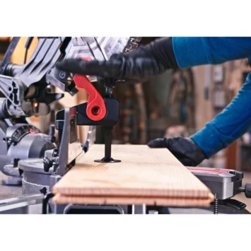 SKIL Afkortzaag /verstekzaag 254mm Met Trekfunctie, Laser En 'dual Bevel' Functie 1320AA 2000W + Snelklem 3 SKIL Afkortzaag /verstekzaag 254mm Met Trekfunctie, Laser En 'dual Bevel' Functie 1320AA 2000W + Snelklem - Afbeelding 3