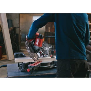 SKIL Afkortzaag /verstekzaag 254mm Met Trekfunctie, Laser En 'dual Bevel' Functie 1320AA 2000W + Snelklem 7 SKIL Afkortzaag /verstekzaag 254mm Met Trekfunctie, Laser En 'dual Bevel' Functie 1320AA 2000W + Snelklem - Afbeelding 7